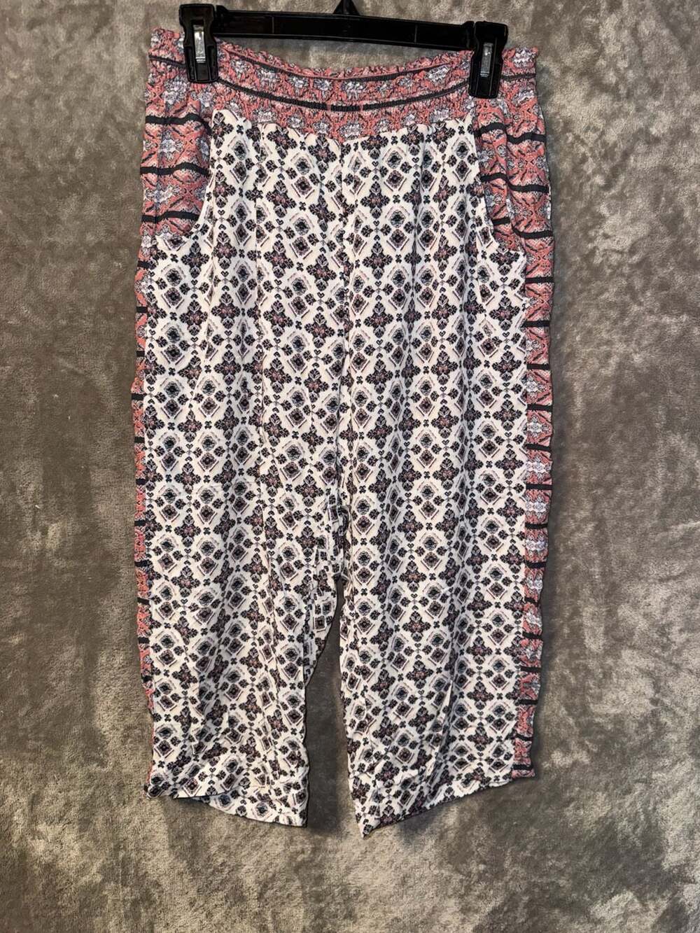 American Eagle Outfitters Printed Viscose Jogger Pants Size M